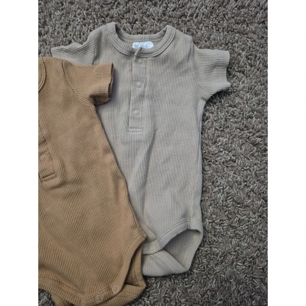 Mebie baby bodysuits size 0-3 set of 2